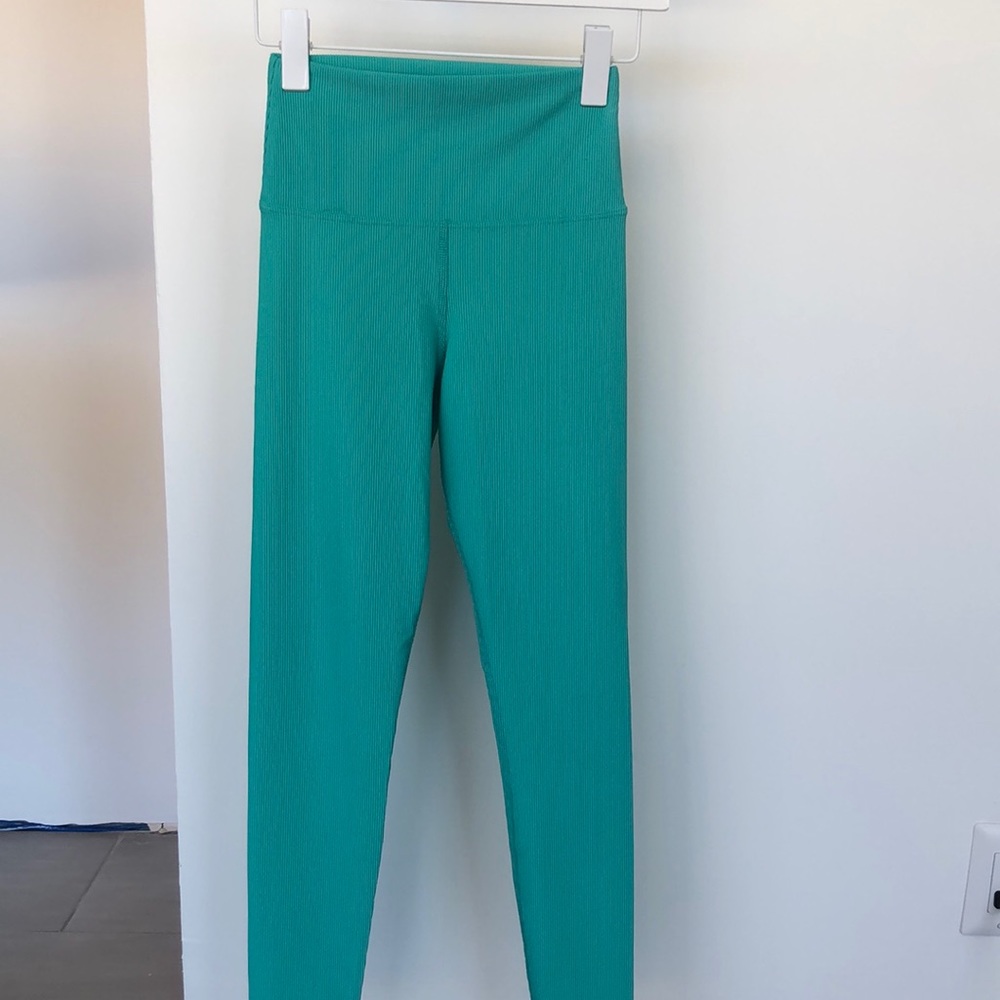 BeachRiot full length legging with ribbed texture in Teal
